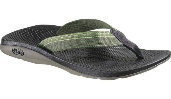 chaco flip flops size 10