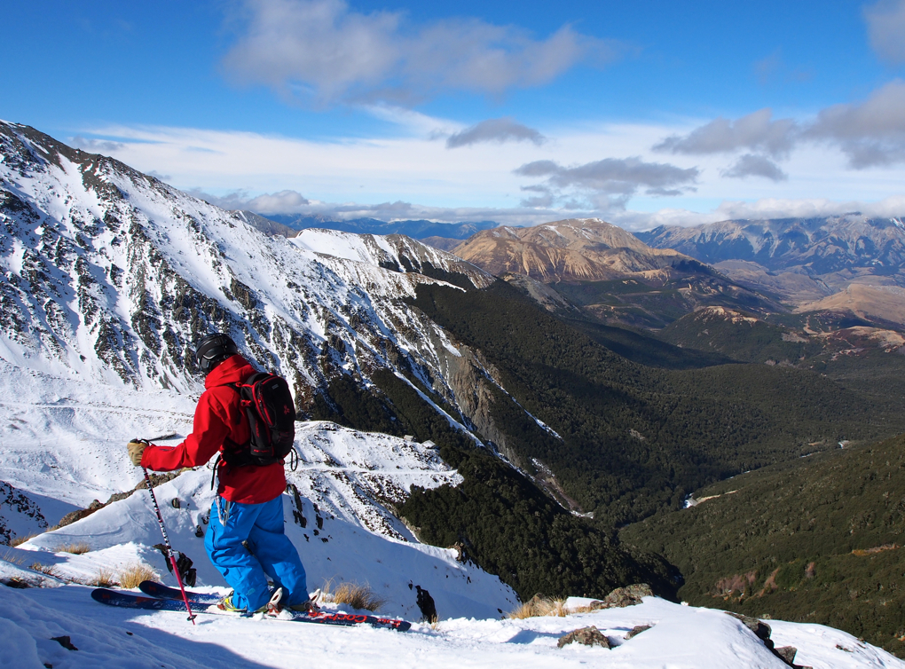 Jonathan Ellsworth reviews the FlyLow Lab Coat 2.0 for Blister Gear Review