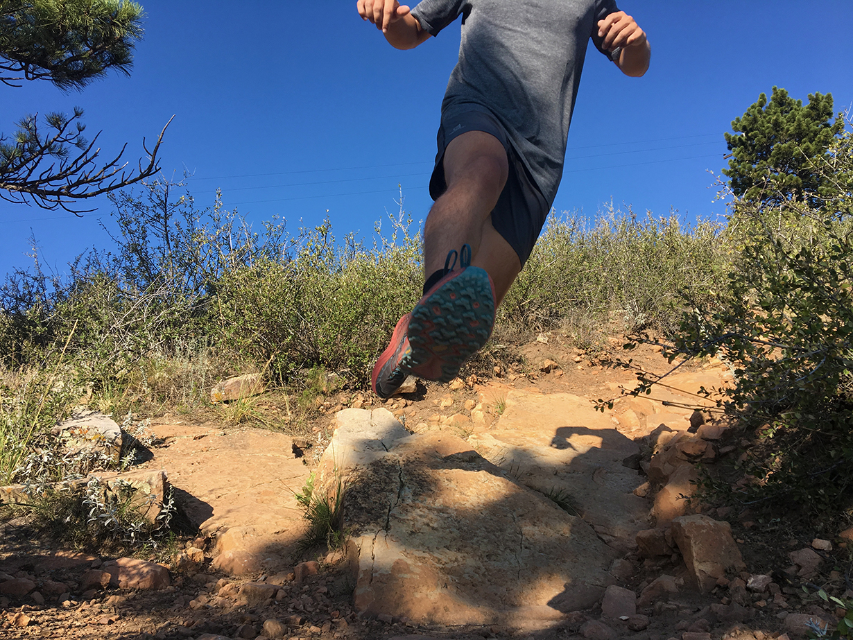 hoka one one speedgoat 2