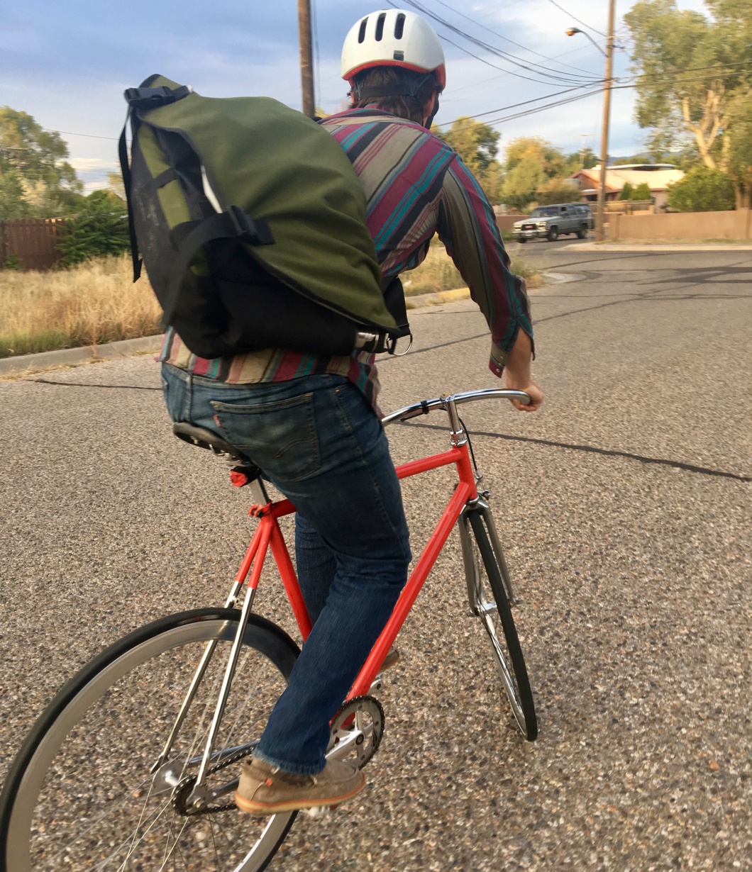 Nate Murray reviews the Seagull Commuter Sling for Blister Gear Review