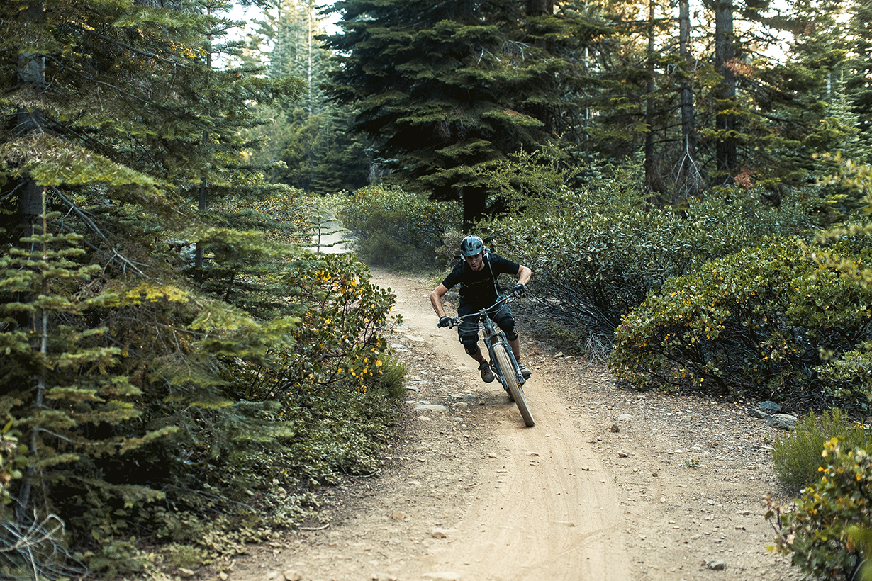 dakine drafter 14l review