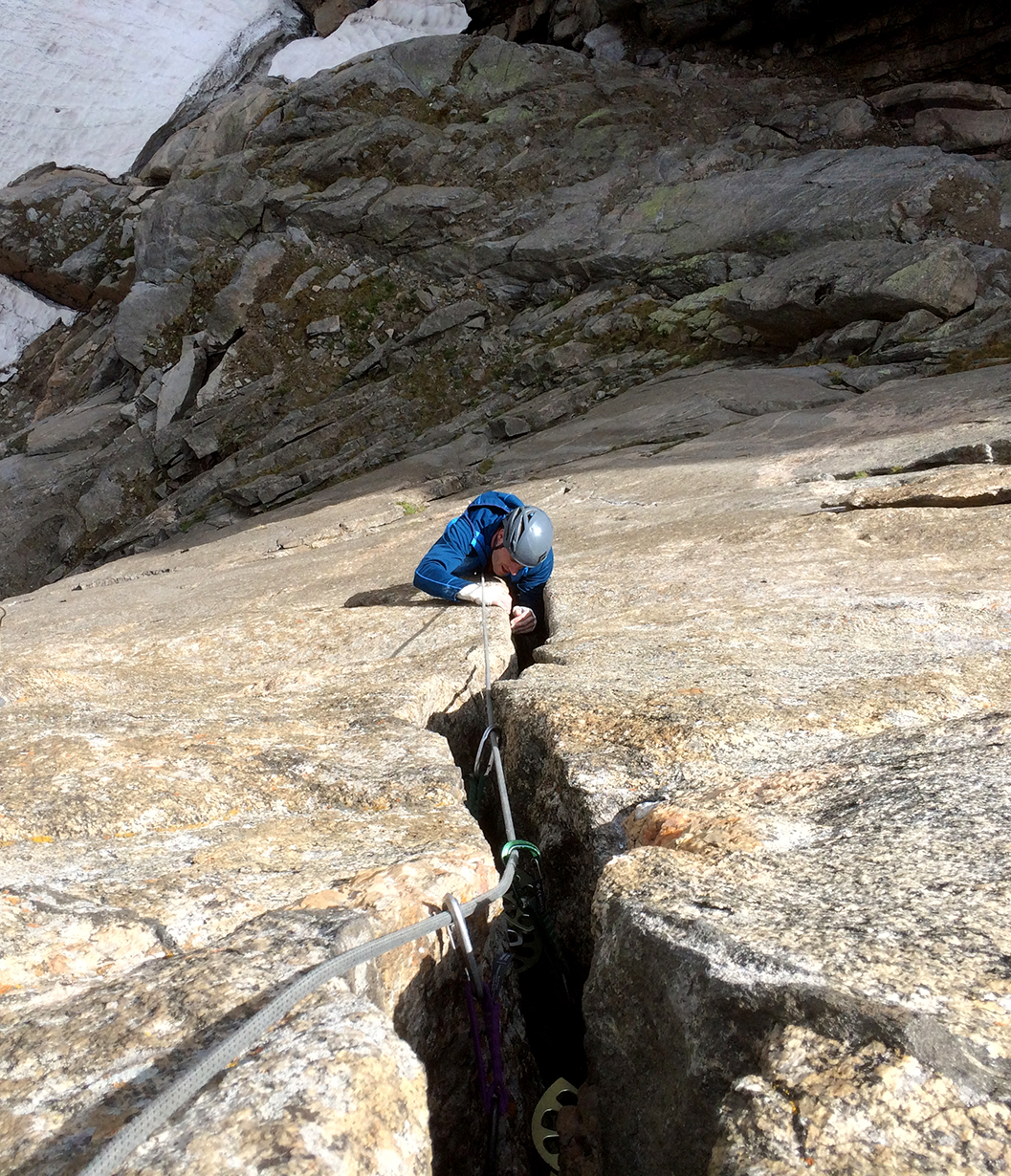 Brooks Range Mountaineering Alpha Softshell Blister