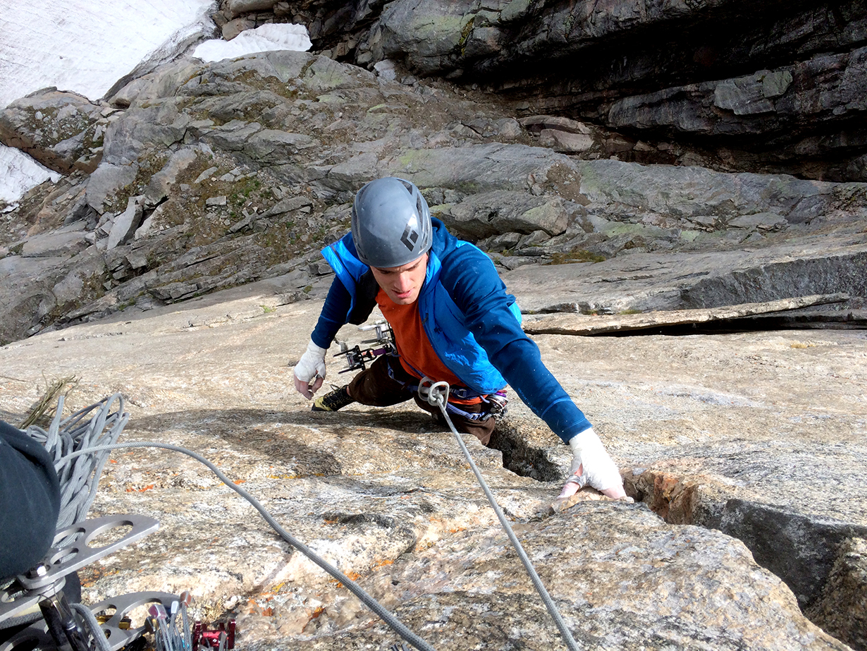 Brooks Range Mountaineering Alpha Softshell Blister