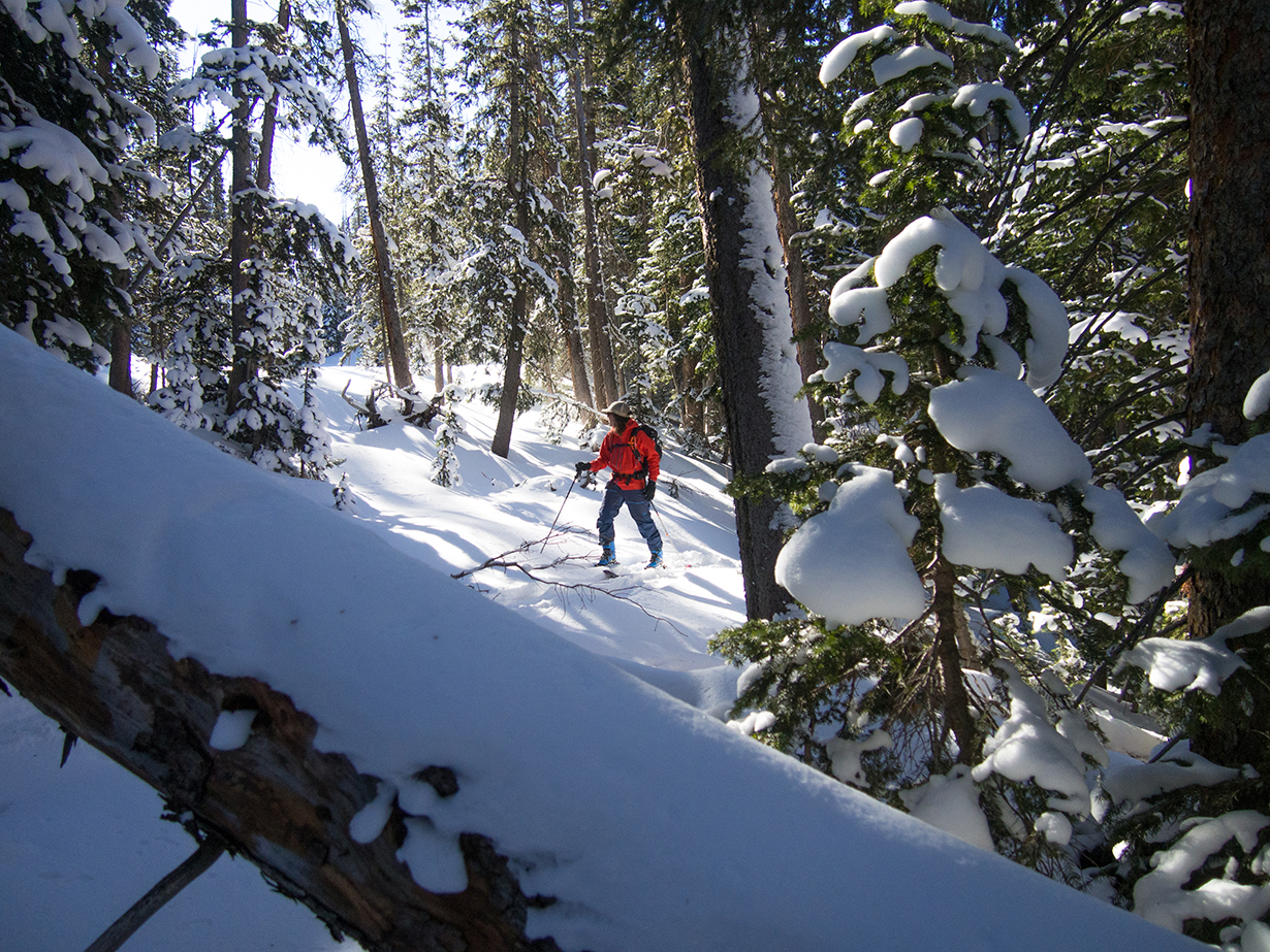 How to Dress in Layers for Skiing