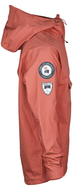 Luke Koppa reviews the Amundsen Peak Anorak for Blister.