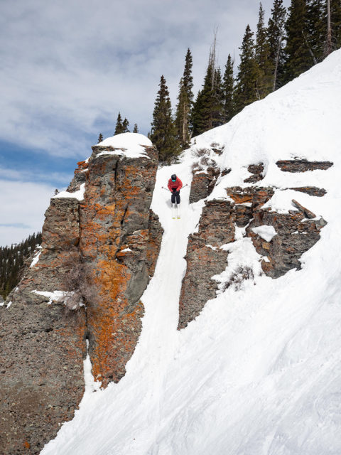 Luke Koppa reviews the Amundsen Peak Anorak for Blister.