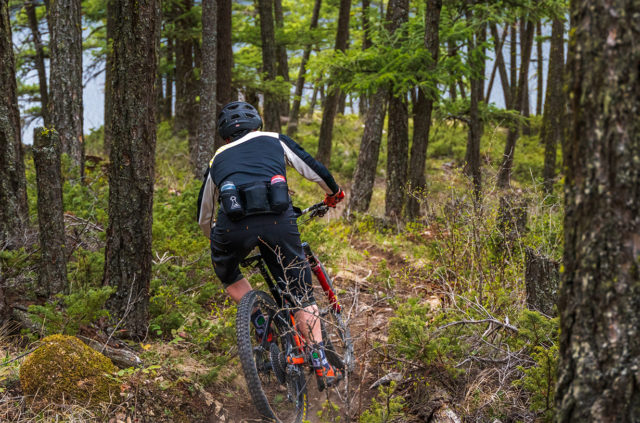 Noah Bodman reviews the Lab Austere Minimize Hydration Lumbar Pack, Trunk Roll Up Tool Kit, and Simplify Wallet for BLISTER