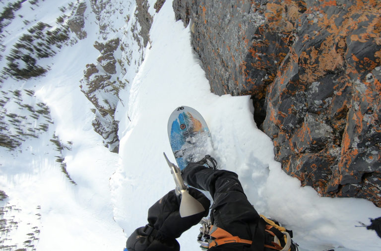 Jonathan Ellsworth discusses James Buehler's snowboard descent of Ciochetti's Ribbon on the BLISTER Podcast