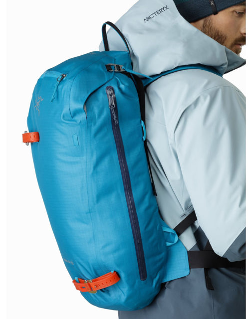 Arc'teryx Rush SK 32 Backpack Review: The Ski Pack That Expands for All  Your Backcountry Needs