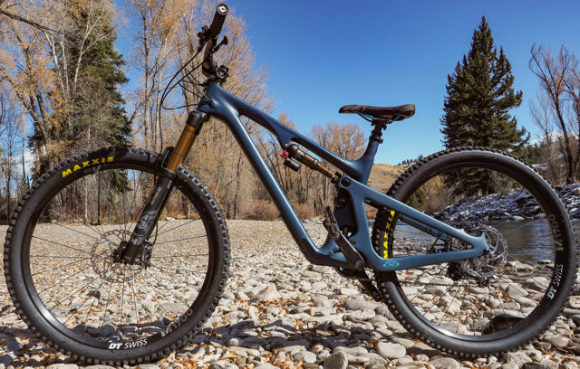 David Golay reviews the Yeti SB130 for Blister