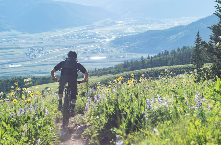 Noah Bodman, David Golay, and Jonathan Ellsworth discuss on Blister's Bikes & Big Ideas podcast the best and most influential mountain bike gear of the past decade (2010-2020)