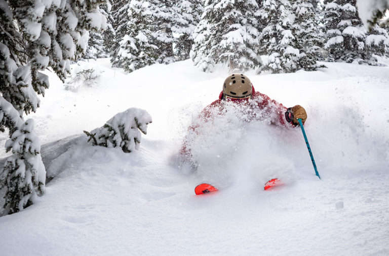 Jonathan Ellsworth, Kristin Sinnott, & Luke Koppa discuss on Blister's GEAR:30 podcast some of the K2, Blizzard, Nordica, Rossignol, Dynastar, & WNDR Alpine skis they've been reviewing, and more.