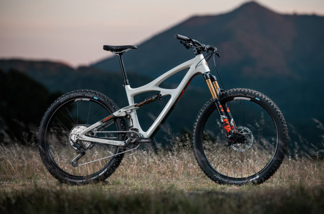 Ben Sims reviews the Ibis Mojo 4 for Blister