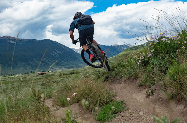 Luke Koppa reviews the EVOC Capture 7L Camera Pack for Blister in Crested Butte, Colorado.