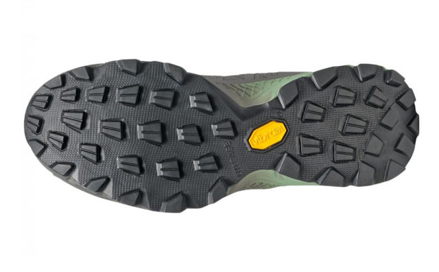 Maddie Hart reviews the Scarpa Spin Ultra for Blister