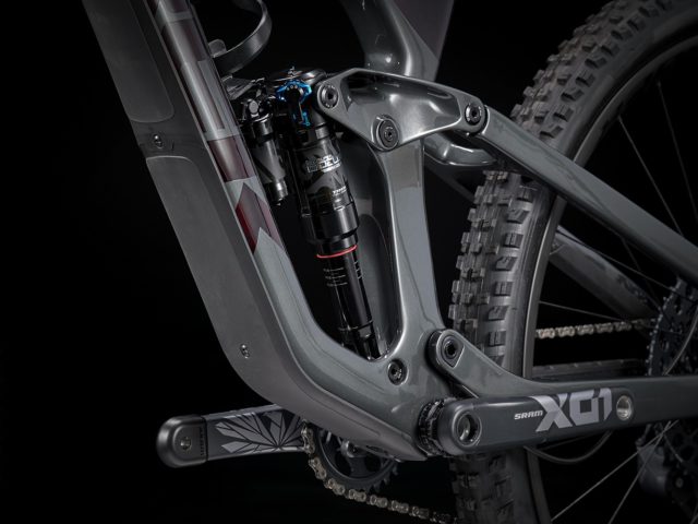 Blister reviews the 2021 Trek Slash