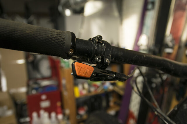 David Golay reviews the PNW Components Rainier Gen 3 Dropper Post and Loam Lever for Blister