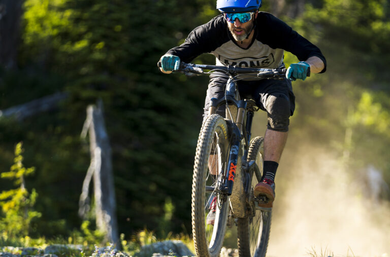 Noah Bodman reviews the Hunt All-Mountain Carbon H_Impact Wheelset for Blister