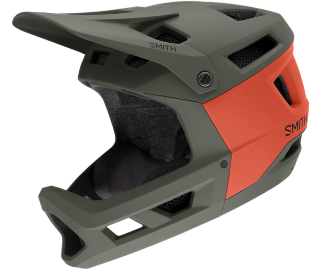 David Golay reviews the Smith Mainline helmet for Blister