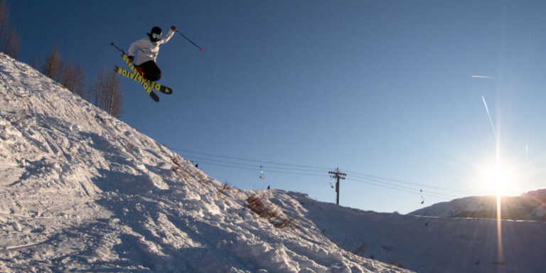 On Blister's GEAR:30 Podcast, Luke Koppa and Jonathan Ellsworth discuss the ski gear that impressed them the most during 2020, the new 4FRNT Devastator, Sego Big Horn 106, Renoun Endurance 88, Elan Wingman 86 CTi, and more
