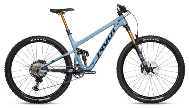 David Golay discusses the new Pivot Trail 429 on Blister