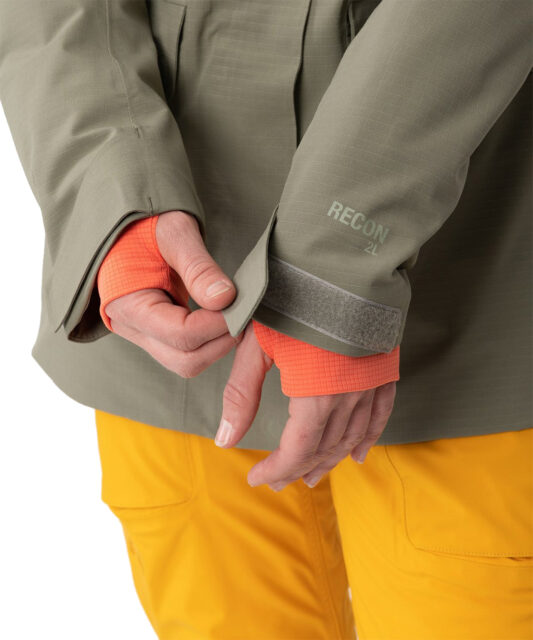 Kristin Sinnott reviews the Strafe Castle Jacket for Blister