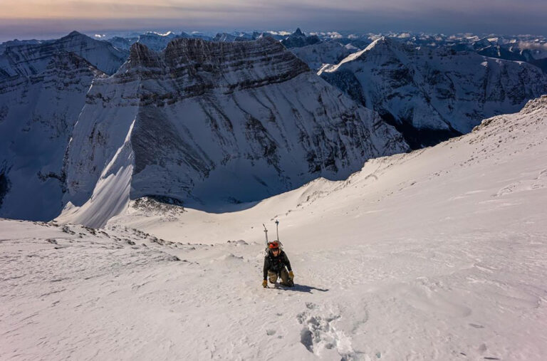 On the May / June 2021 edition of Reviewing the News on the Blister Podcast, Cody Townsend and Jonathan Ellsworth talk about Cody’s recent adventure in AK; surges in National Park visits; ski patrol unionization; UFOs … and more.