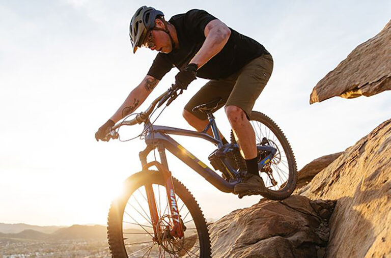 giro-manifest-spherical-mtb-helmet-rsjpg