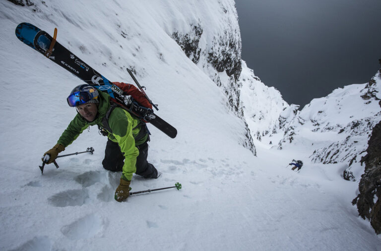 Yesterday, Chris Davenport walked over to Blister HQ from Aspen to talk about how he thinks about ski gear and his own personal preferences. We also discuss monoskiing; which gear he is most and least picky about; ski width; mount points; weight; and whether Shane McConkey would be into these GEAR:30 conversations.