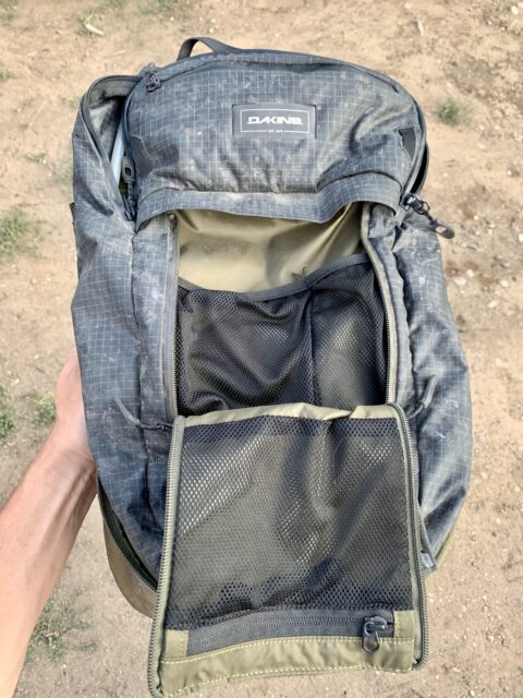 Dylan Wood reviews the Dakine Seeker 18L Bike Hydration Backpack for Blister