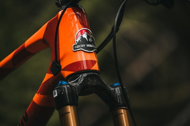 2022 Rocky Mountain Element Review BLISTER