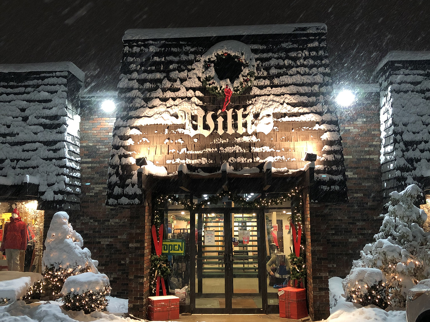 Willi's Ski Shops — BLISTER Recommended Shops