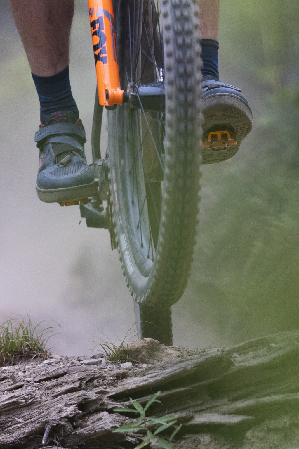 Leatt 5.0 Clipless Shoes Review BLISTER