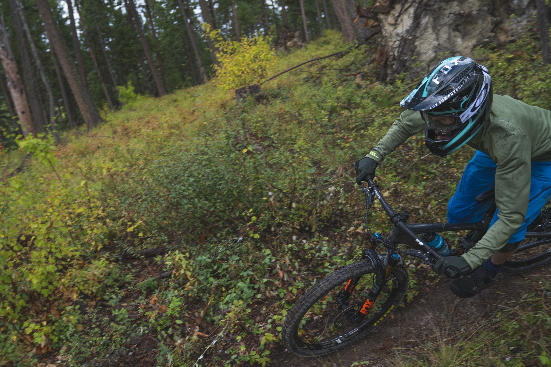 Noah Bodman reviews the Fox Rampage Pro Carbon MIPS for Blister