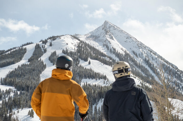 Jonathan Ellsworth and Blister Summit director, Kristin Sinnott, discuss the ins and outs of our upcoming Blister Summit; why we’re including free professionally guided backcountry tours; which brands will be there; when to arrive & where to stay; and more.