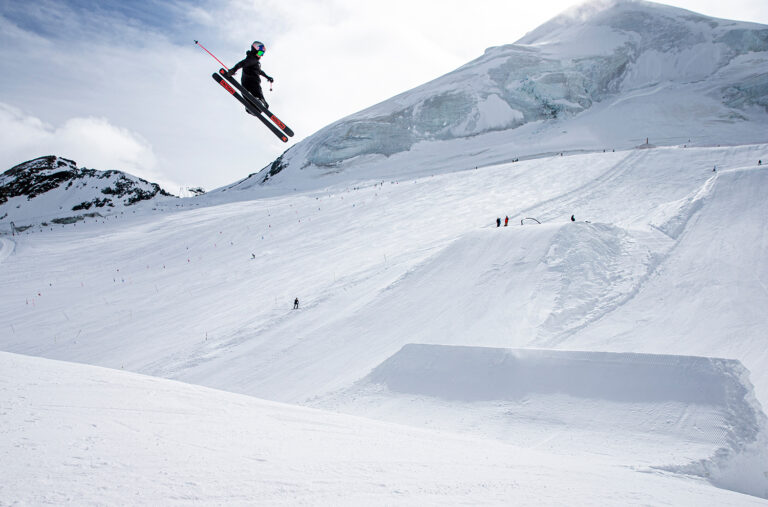 On the Blister Podcast, Cody & Jonathan discuss skiing inbounds on touring gear; alpinism, obsession, & our top-5 climbing movies; a recent interview with Vail’s Rob Katz; Jerry of the Day & inclusivity; Eileen Gu & geopolitics; the future of Outdoor Retailer; & what we’re reading & watching.