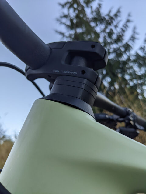 Canyon Spectral 125 — Headset