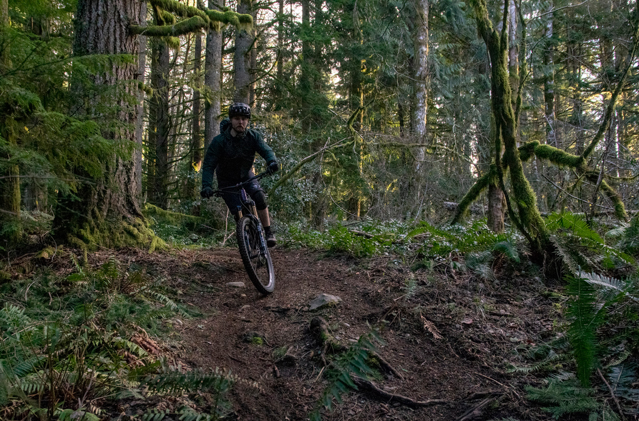 David Golay reviews the SCOR 4060 LT mountain bike for Blister