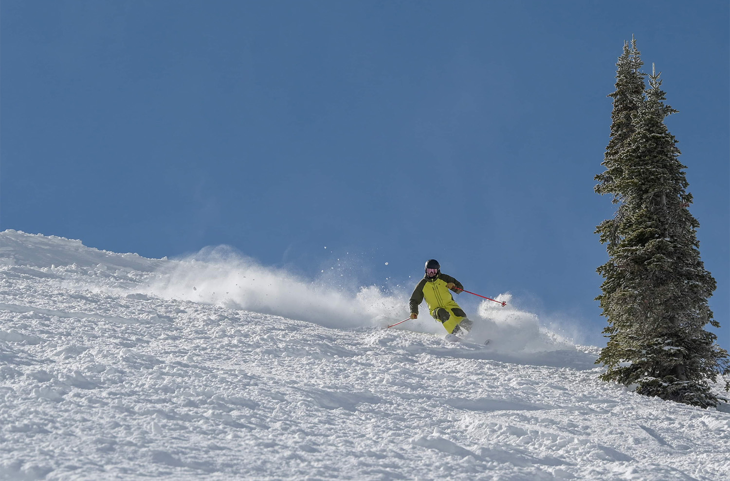 We talk with Rachel and Drew Harding from The Spokane Alpine Haus about the highlights and challenges of this past season; skiing with kids; a category of gear we’ve never talked about on GEAR:30 — heated socks; and more.