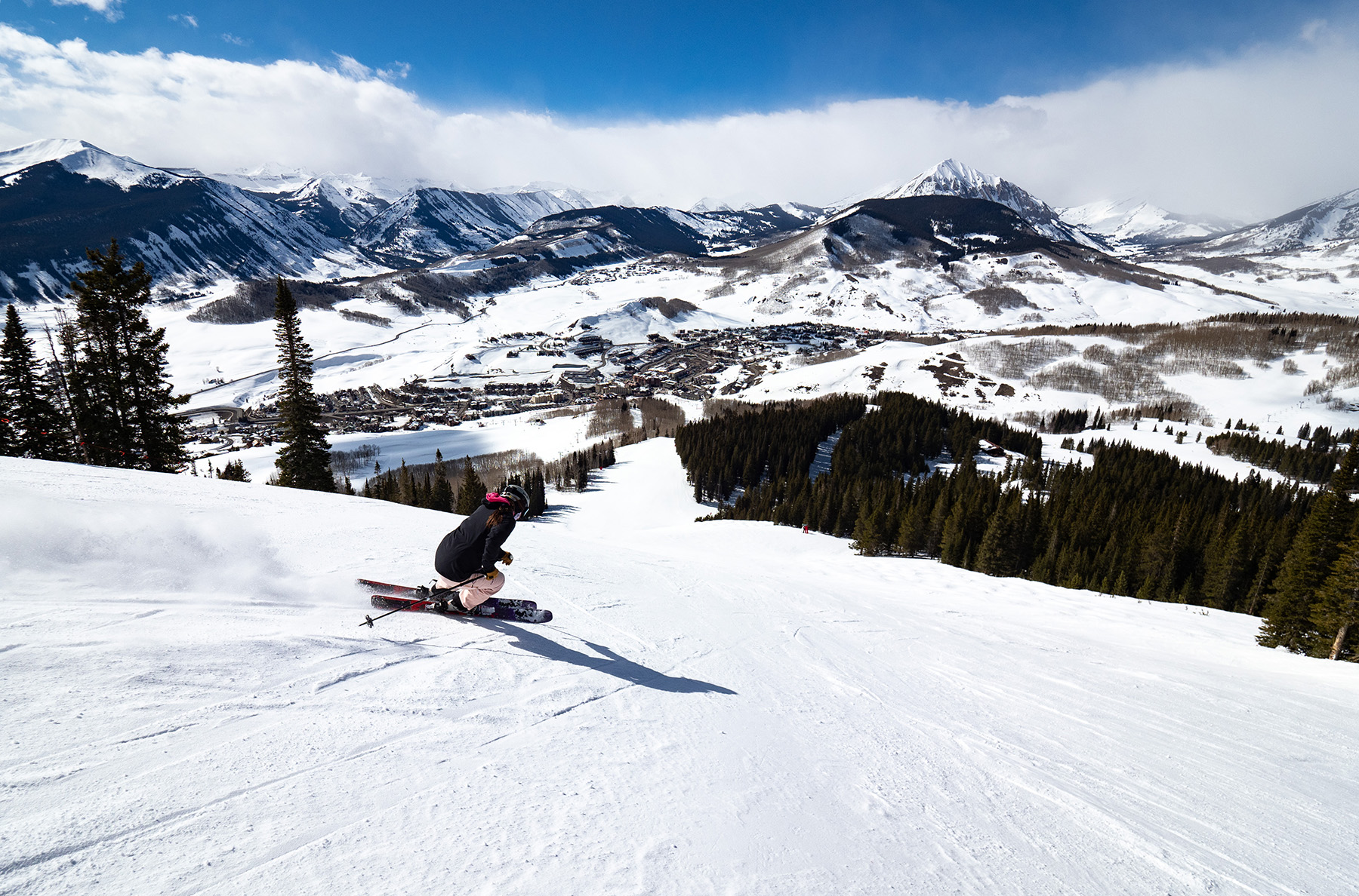 On this week’s GEAR:30 podcast, Kristin Sinnott, Dylan Wood, Kara Williard, Drew Kelly, and Luke Koppa cover everything from the setups Drew used while touring for several weeks in Alaska this spring, to a whole bunch of skis, boots, and bindings from Faction, Blizzard, K2, Nordica, Salomon, and more. We also touch on some new Strafe outerwear, get an update from Kara on some heated socks, and discuss some unique gear and tricks that Kristin’s been using to ski with her son.