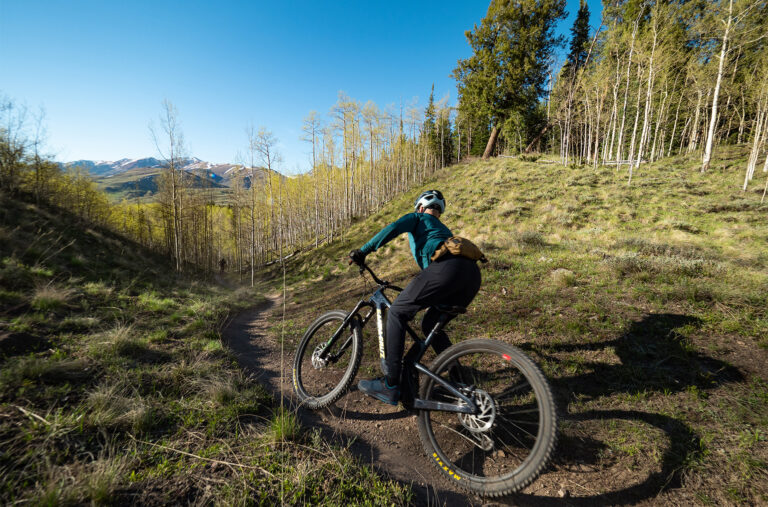 RockShox has released a crazy amount of new suspension in the last few months, and we’ve been spending time on both their Flight Attendant electronically controlled setup and the new ZEB and SuperDeluxe. So on this week’s episode of Bikes & Big Ideas, we give the rundown on all of it, plus updates from our testing of bikes from Santa Cruz, Orbea, Rocky Mountain, YT, and Antidote.
