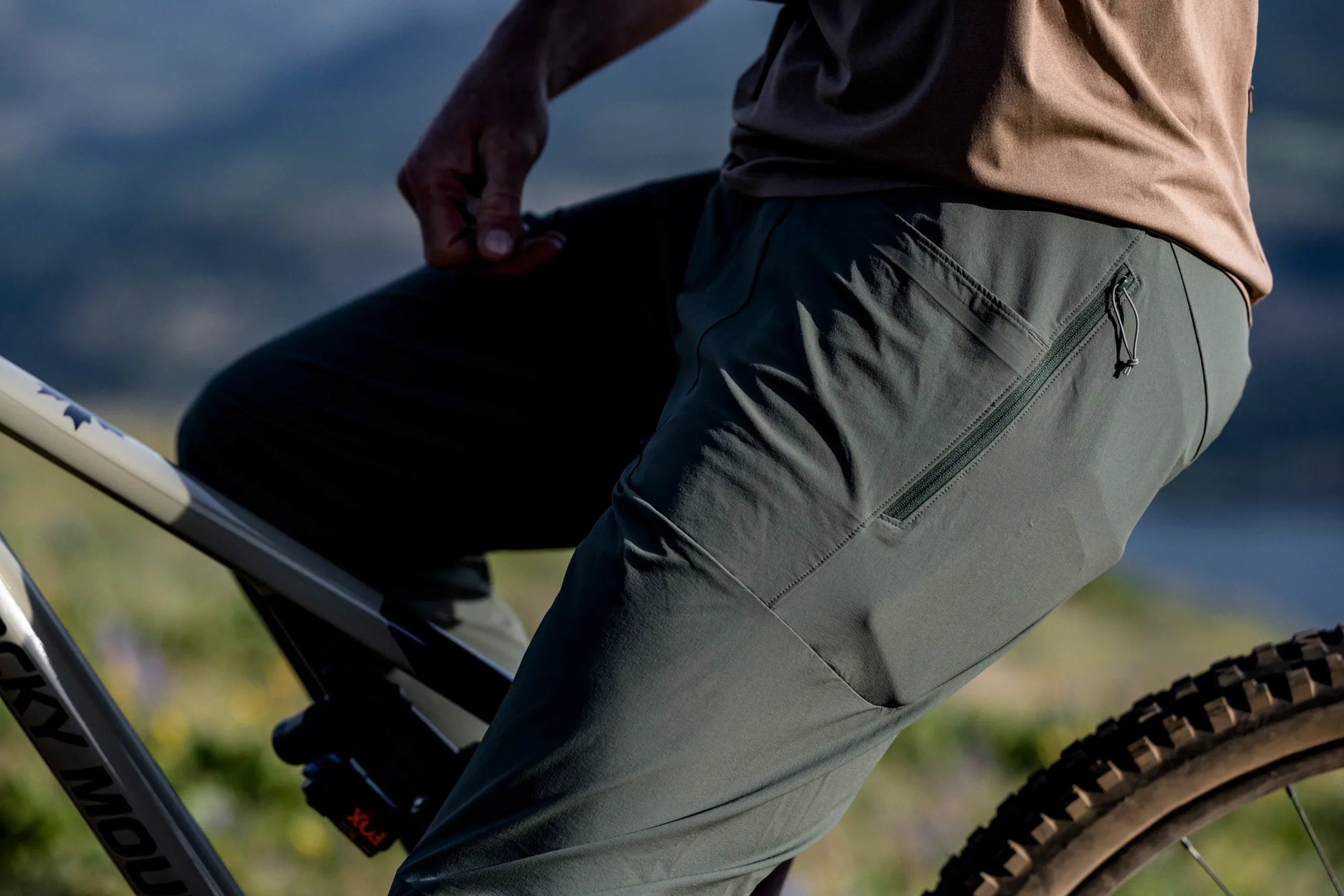 Outdoor Basics Cotton Blend Rib Bike Shorts In Washed Onyx