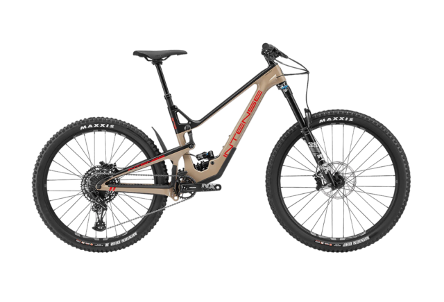 Dylan Wood and Eric Freson review the Intense Tracer 279 for Blister