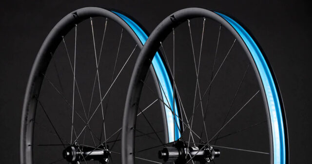 Reynolds mtb carbon online wheels