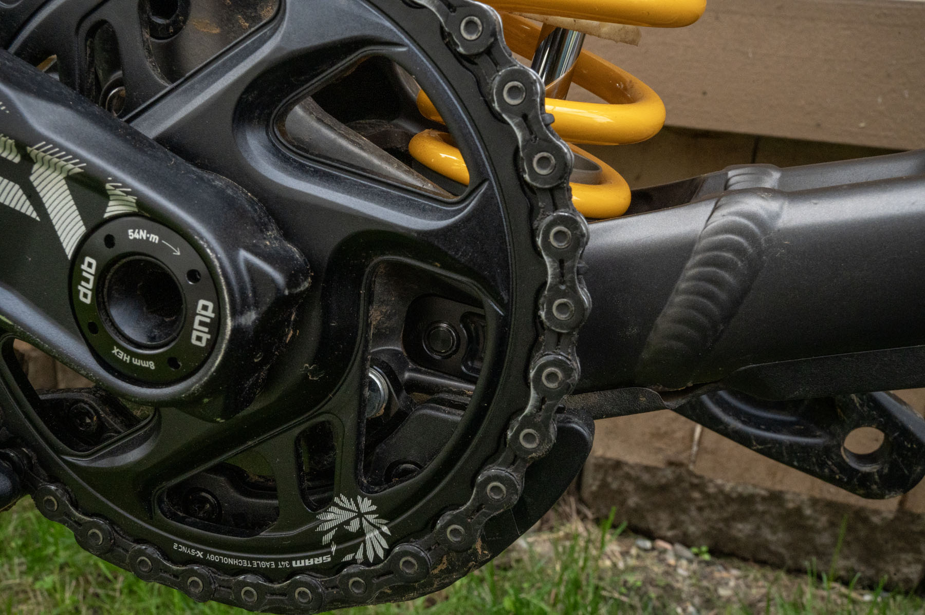 David Golay and Zack Henderson review the Commencal Supreme V5 for Blister