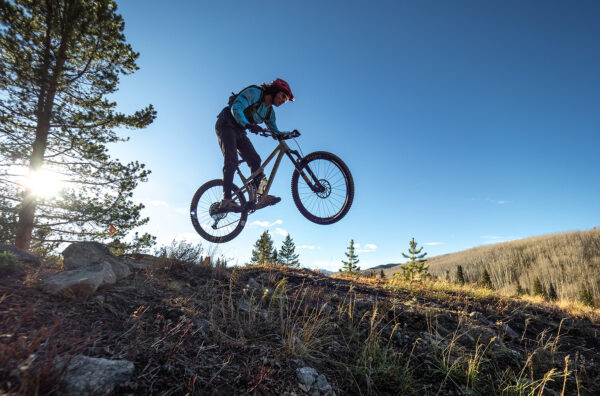 Simon Stewart and Dylan Wood review the Commencal T.E.M.P.O. for Blister