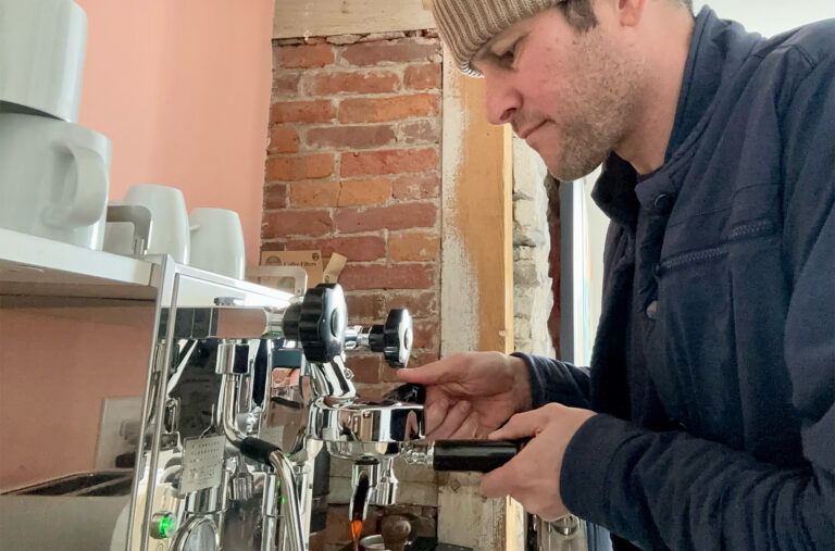 What’s the best way to make coffee? Strong opinions abound, and our editor-in-chief is currently trying to figure it all out. So we are launching this CRAFTED mini series on coffee gear to try to gain some clarity on the topic. See what you think, and let us know what you recommend!