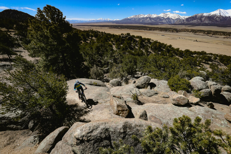 Yeti SB160, Pivot Shuttle LT, SRAM Transmission & More (Ep.165)