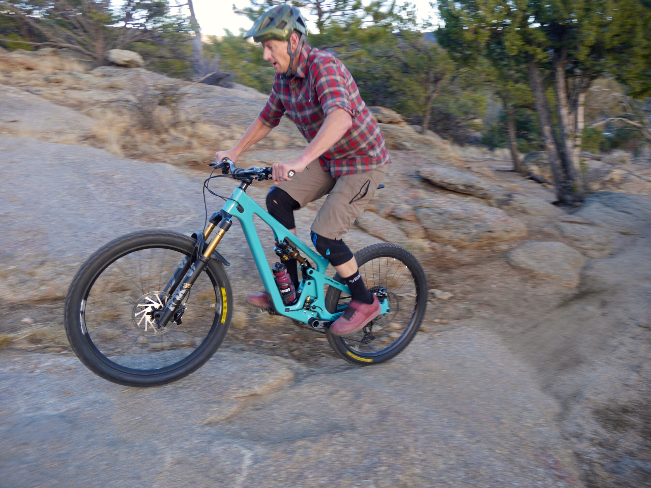 Simon Stewart reviews the Yeti SB135 for Blister