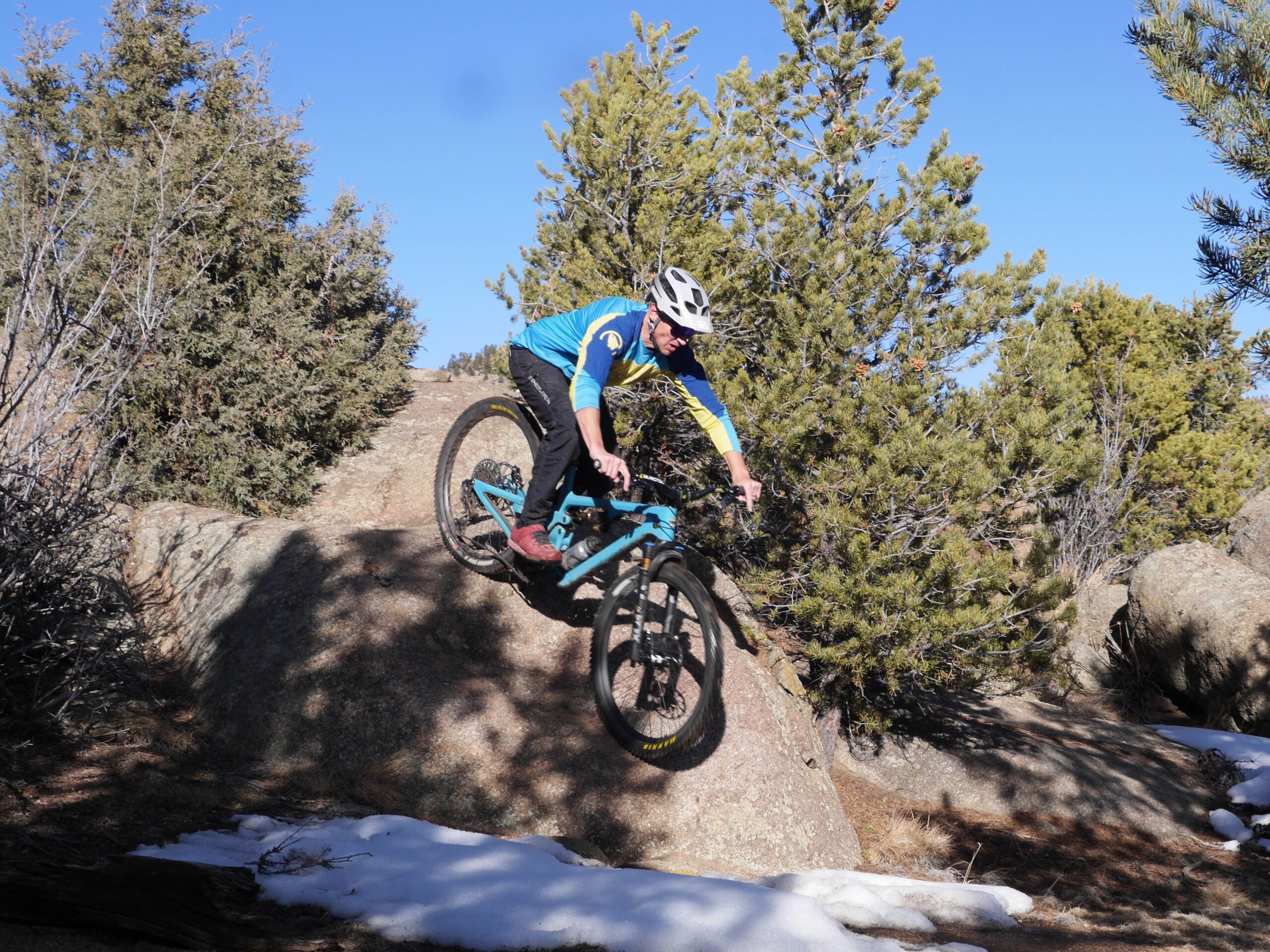 Simon Stewart reviews the Yeti SB135 for Blister